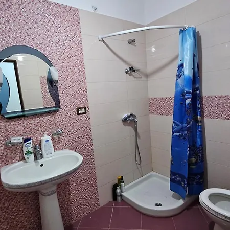 Apartament Lakeside Charmer: Hidden Gem With Panoramic Views!